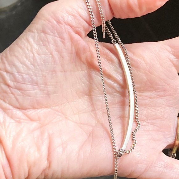 Vintage - and timeless - signed sterling bar necklace - Picture 3 of 4
